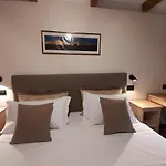 Astoria מלון 3*