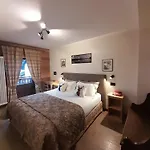 Astoria מלון קורמאיור