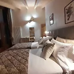 Astoria מלון 3*