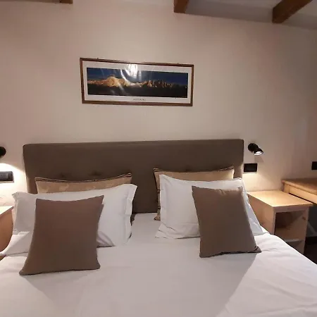 アストリア ホテル 3*