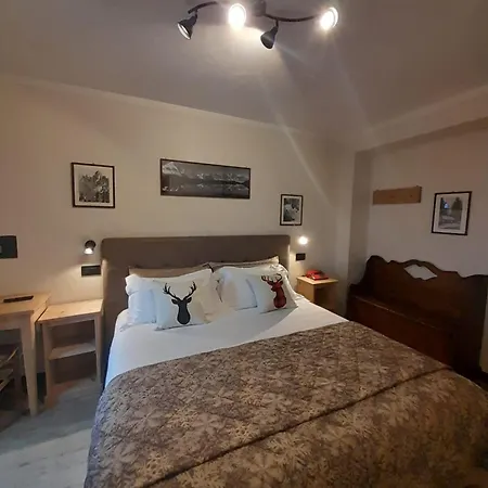 Astoria Szálloda 3*