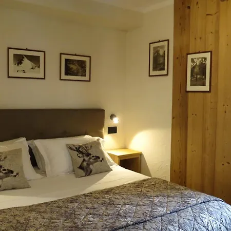 Astoria 호텔 쿠르마예